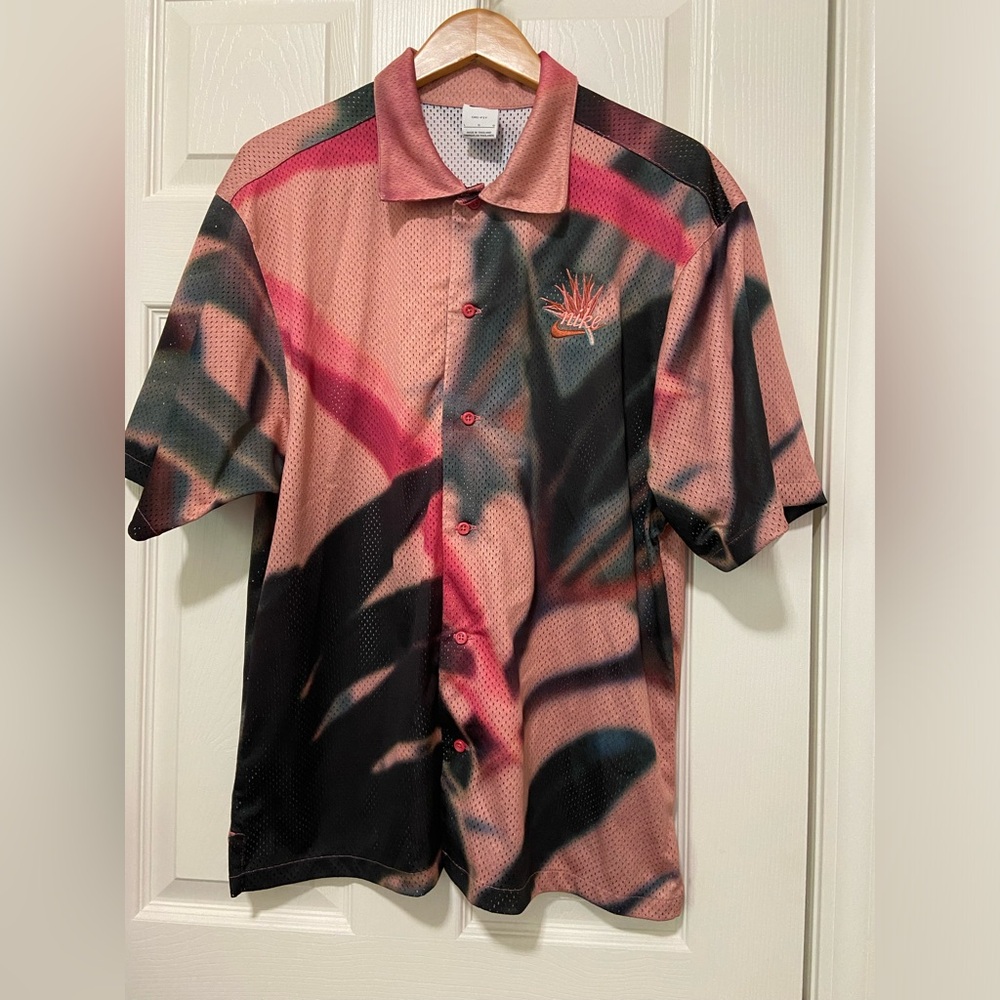 Nike Dri-Fit Hawaiian Shirt Button Up Mesh Spellout Swoosh Logo Sz Large